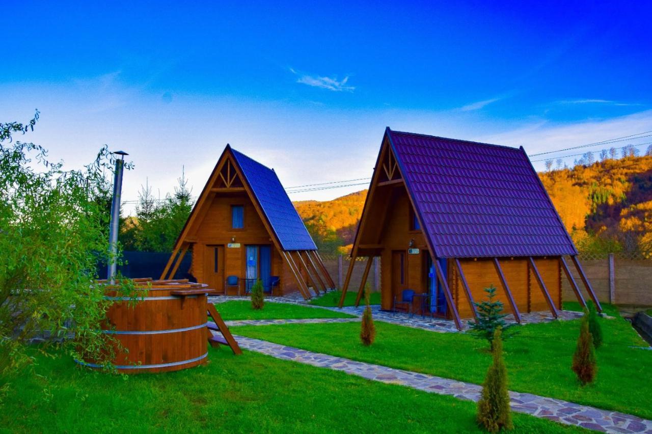 Green Property Dofteana Kültér fotó