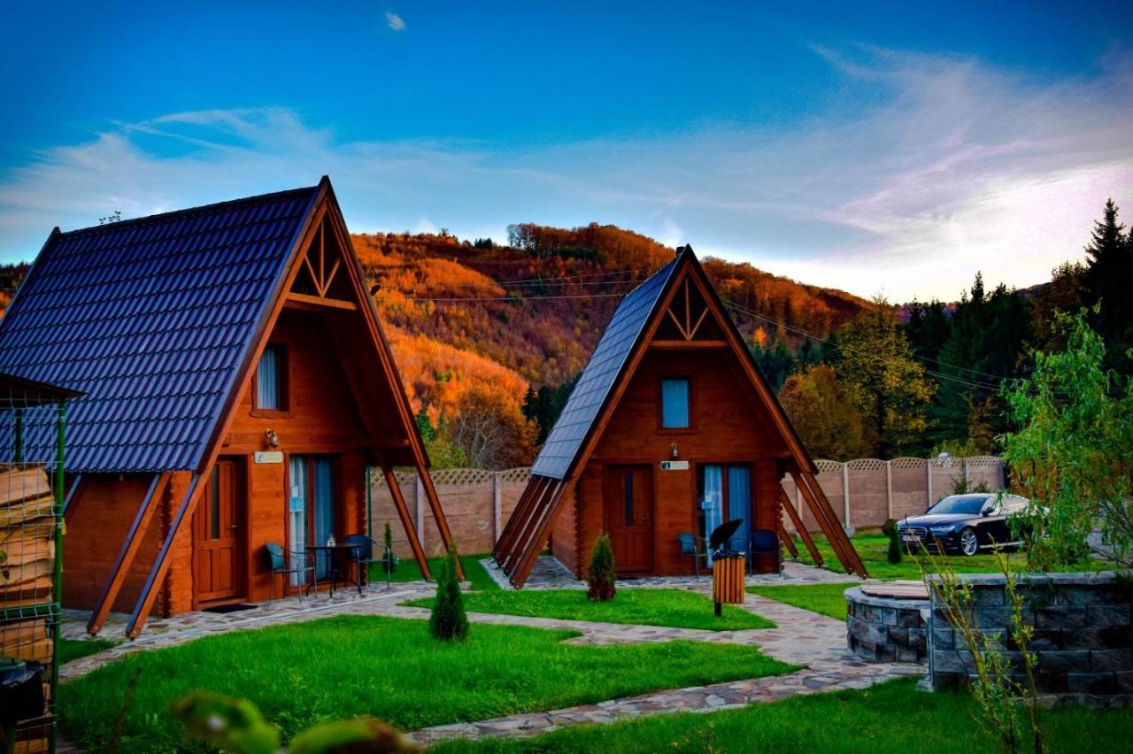 Green Property Dofteana Kültér fotó